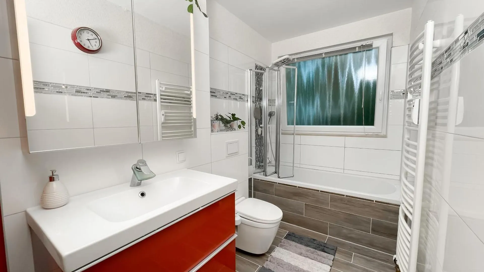 Hannover Messe Naehe 4 Zimmer Wohnung 公寓