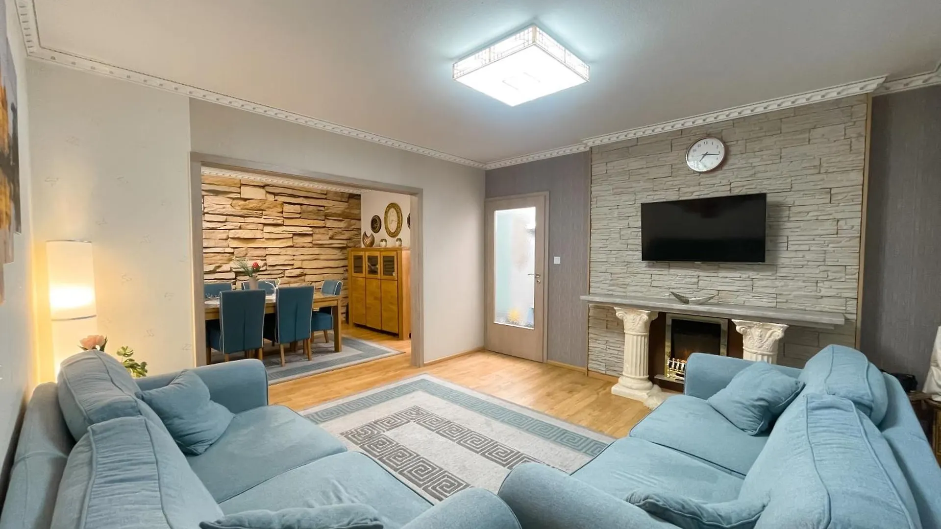 Hannover Messe Naehe 4 Zimmer Wohnung 0*,  Germany